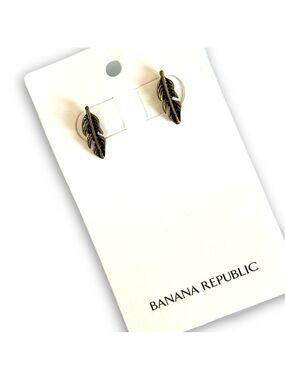 BANANA REPUBLIC Gold Feather Stud Earrings | NWT